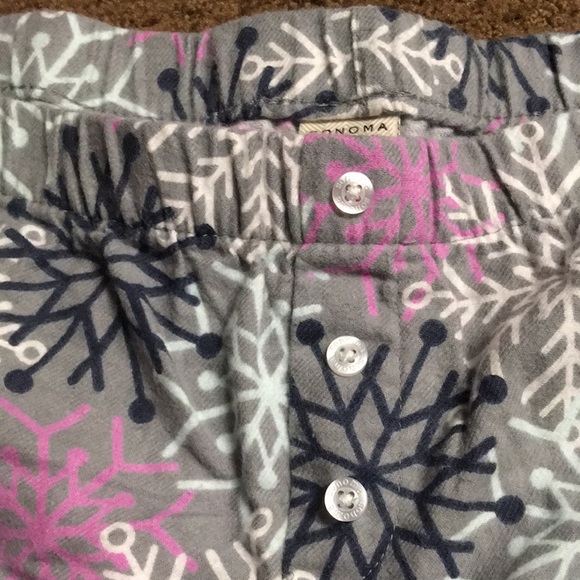 Pajamas Pj shorts Large winter snowflake like new, cute! - Picture 3 of 5